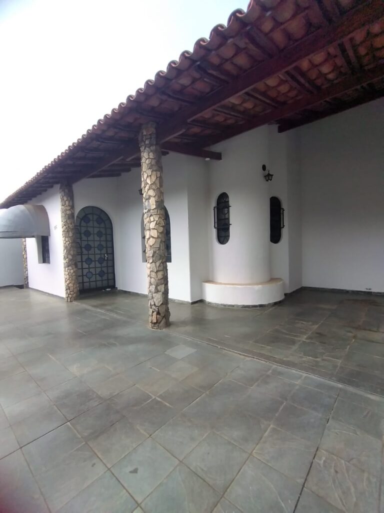 Casa à Venda no bairro Centro em Patrocínio Minas Gerais – 100247 foto 11
