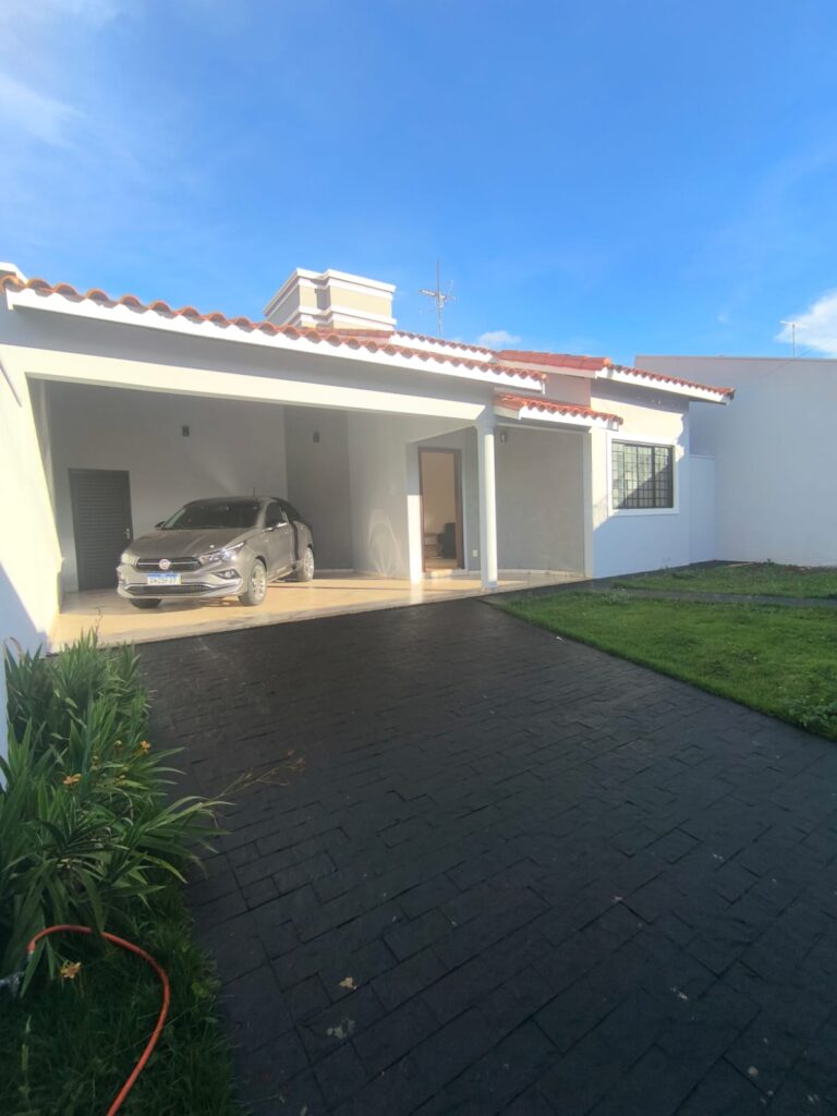 Casa à venda localizada no bairro Dona Diva em Patrocínio/MG – 100336