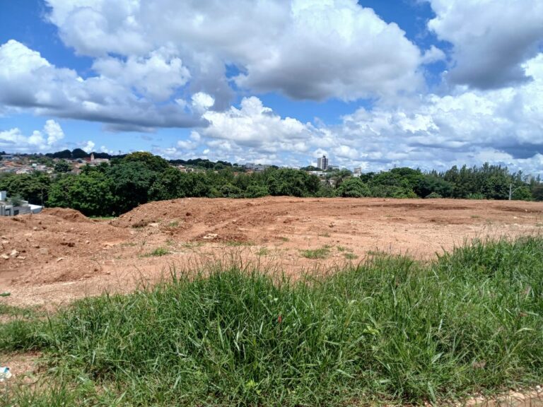 Terreno à venda no bairro São Cristovão em Patrocínio/MG – 100299