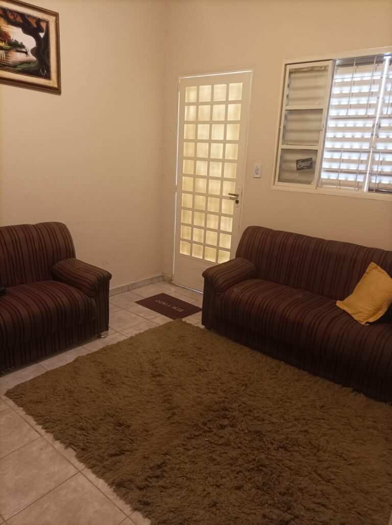 Casa à venda localizada no bairro Marciano Brandão em Patrocínio/MG – 100308 foto 3