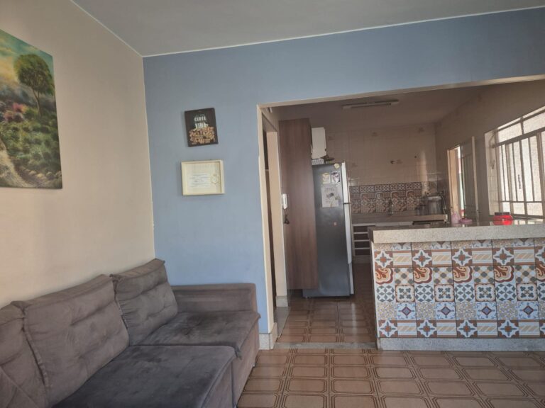 Casa à venda localizada no bairro Morada Nova em Patrocínio/MG – 100310 foto 3