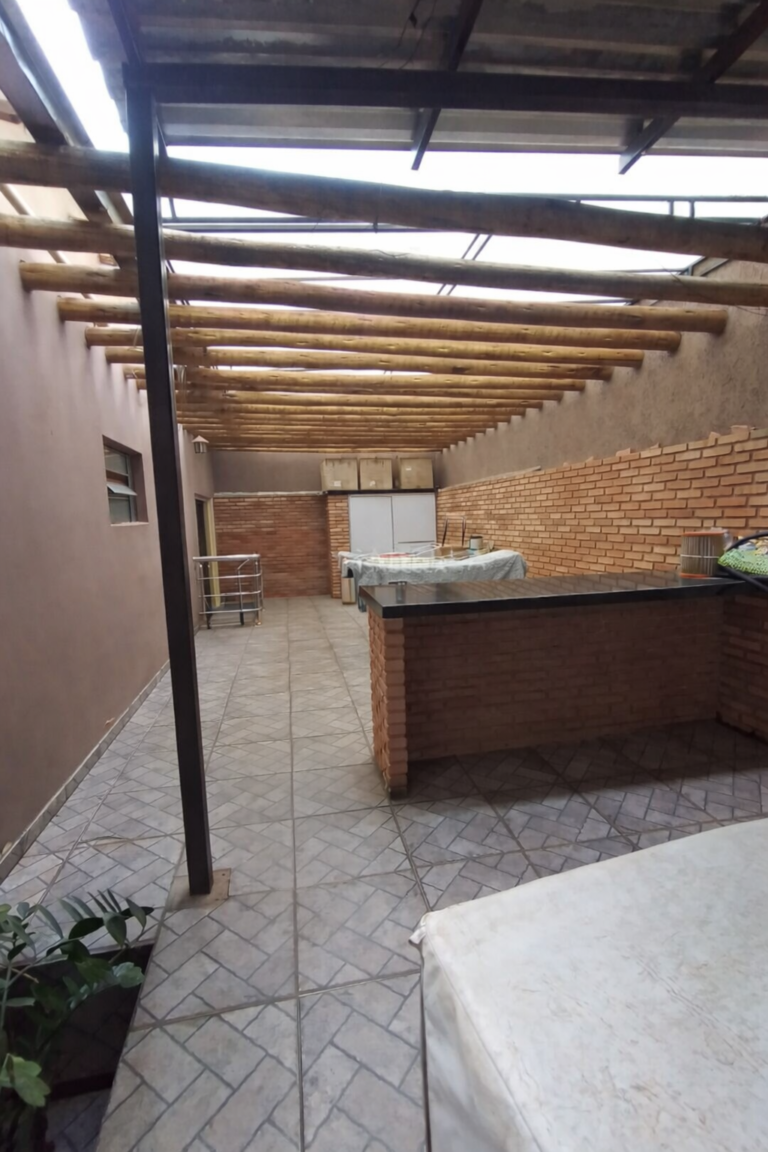 Casa à venda localizada no bairro Cidade Jardim em Patrocínio/MG – 100129