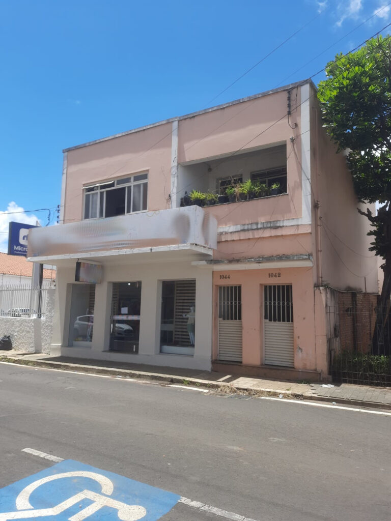 Prédio comercial/residencial localizado no bairro Centro em Patrocínio/MG – 100256