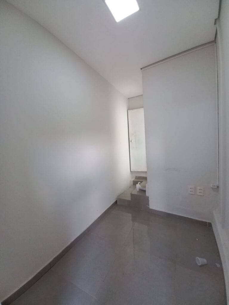 Casa Comercial localizada no bairro Centro em Patrocínio/MG – 100206 foto 3