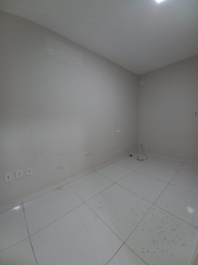 Casa Comercial localizada no bairro Centro em Patrocínio/MG – 100206 foto 7