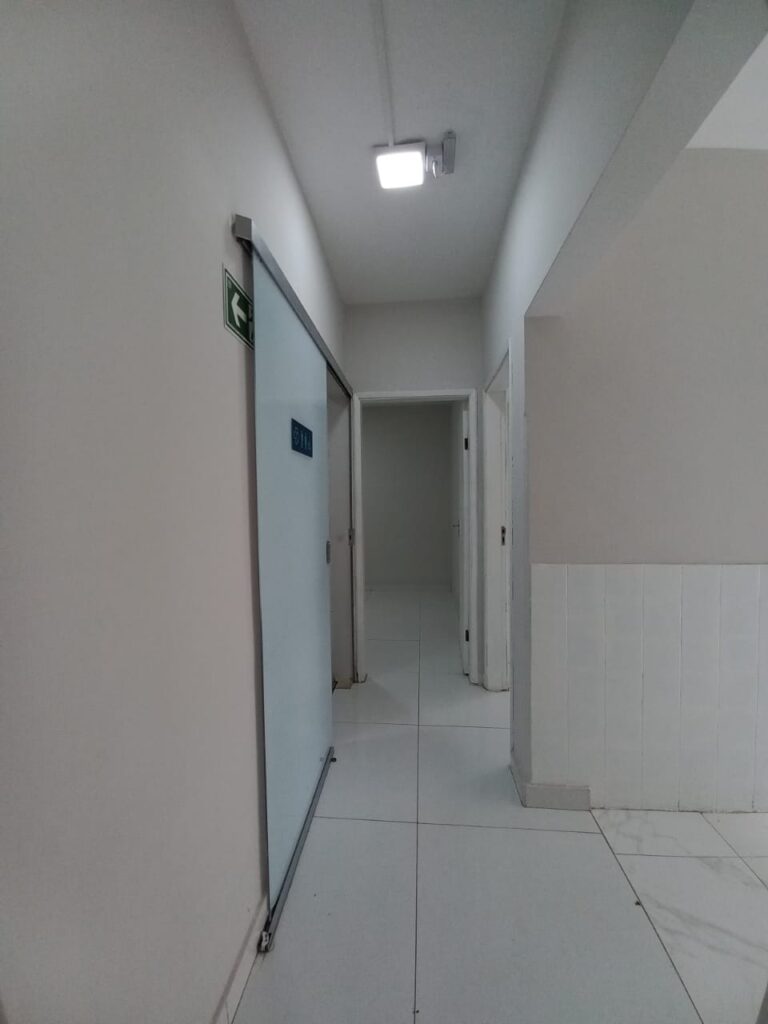 Casa Comercial localizada no bairro Centro em Patrocínio/MG – 100206 foto 8