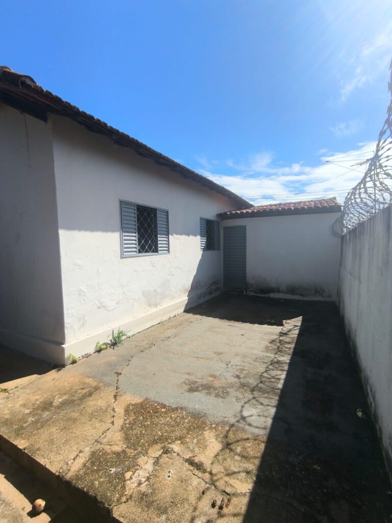 Casa à venda localizado no bairro Santa Terezinha em Patrocínio/MG – 10010 foto 13