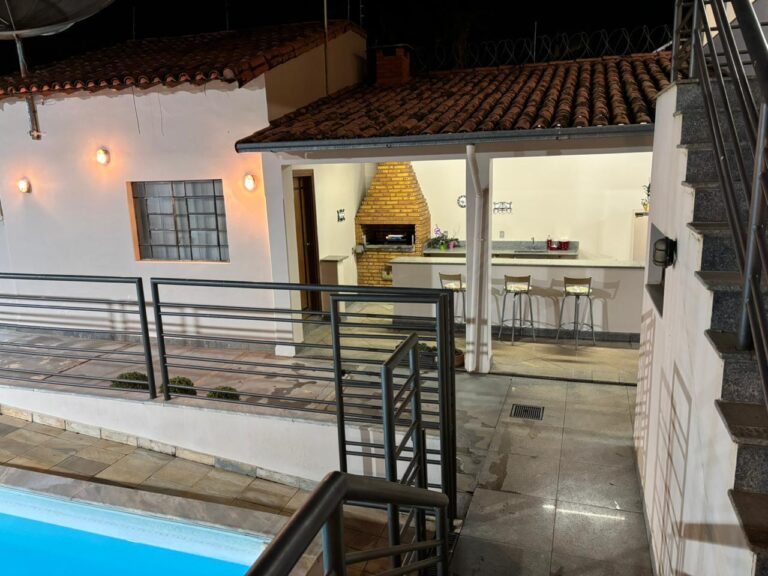 Casa à venda localizado no bairro Centro em Patrocínio/MG – 10049 foto 22