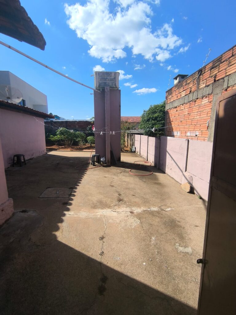 Casa à venda localizado no bairro Marciano Brandão em Patrocínio/MG – 10055 foto 2