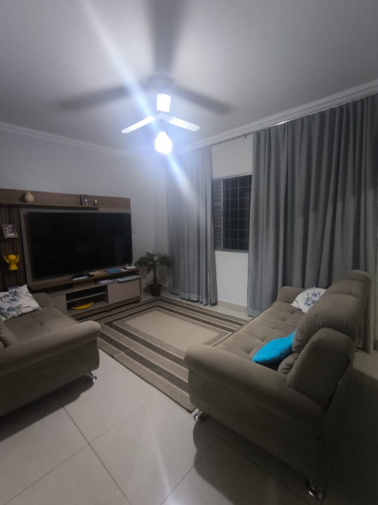 Casa à venda localizado no bairro São Cristóvão em Patrocínio/MG – 10057 foto 3