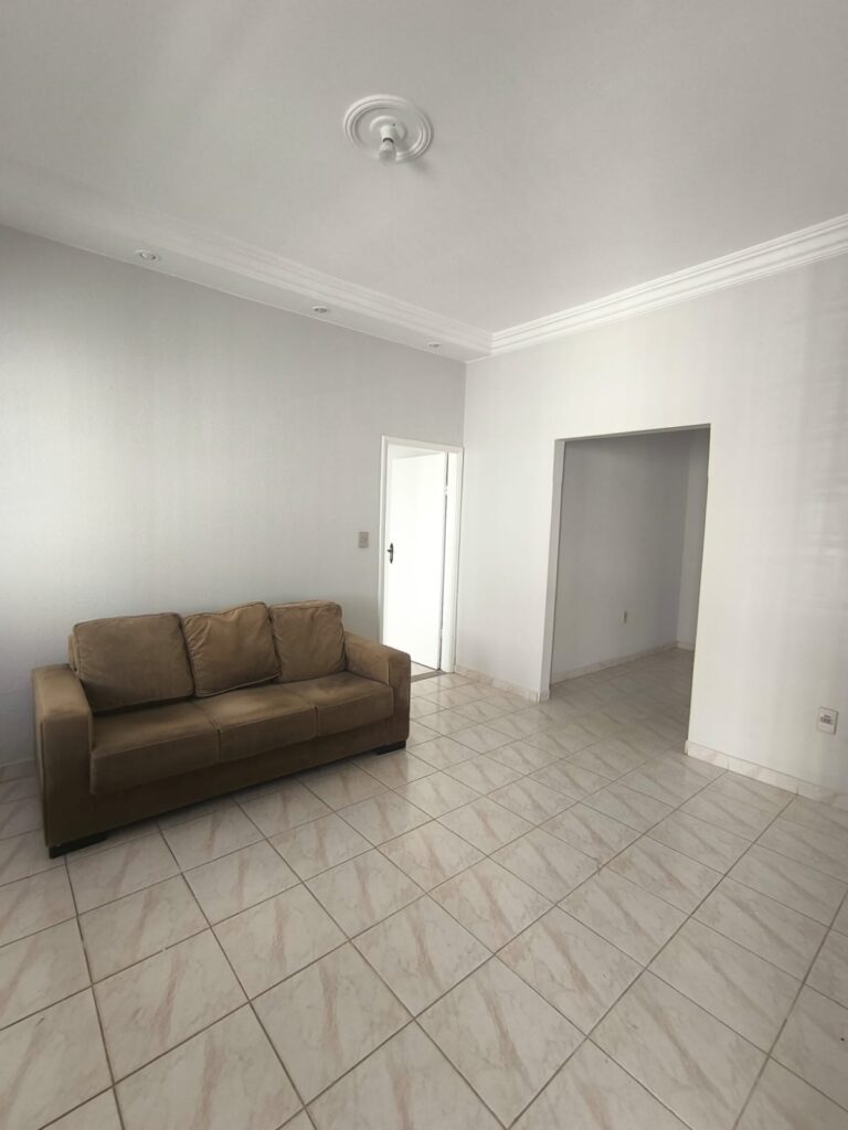 Casa à venda localizado no bairro Marciano Brandão em Patrocínio/MG – 10061 foto 2