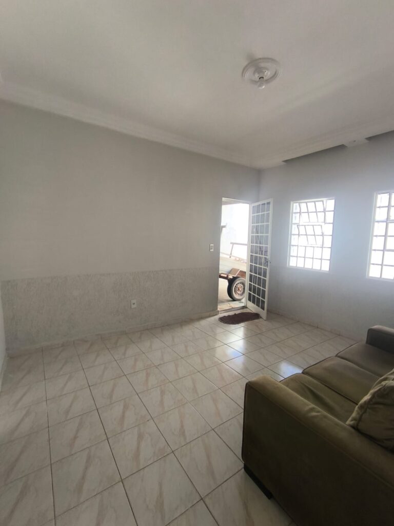 Casa à venda localizado no bairro Marciano Brandão em Patrocínio/MG – 10061 foto 3