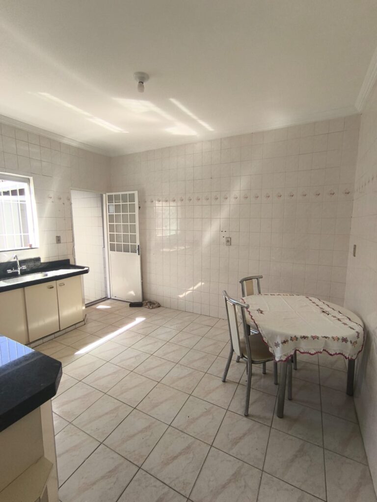 Casa à venda localizado no bairro Marciano Brandão em Patrocínio/MG – 10061 foto 15